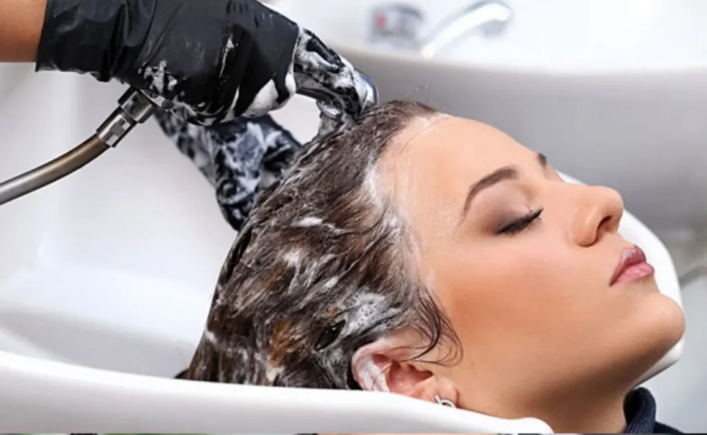 Creambath Berapa Kali untuk Rambut Wanita?